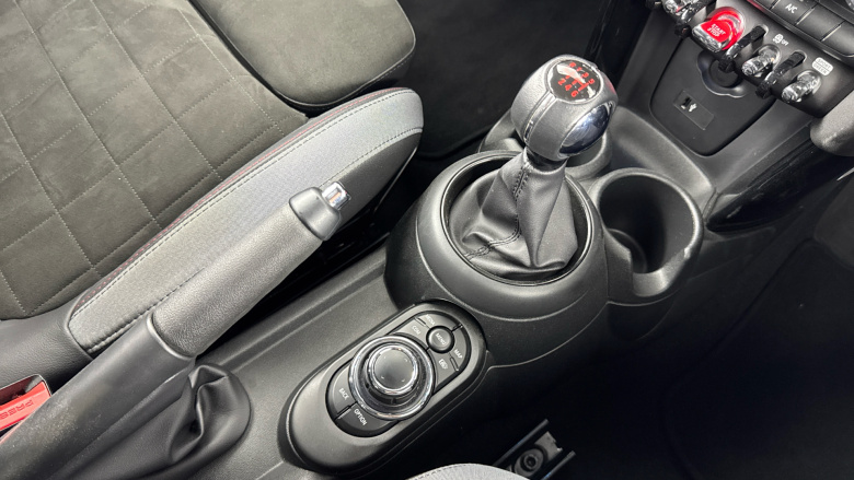 MINI Hatchback 1.5 Cooper Sport 5dr Petrol Hatchback